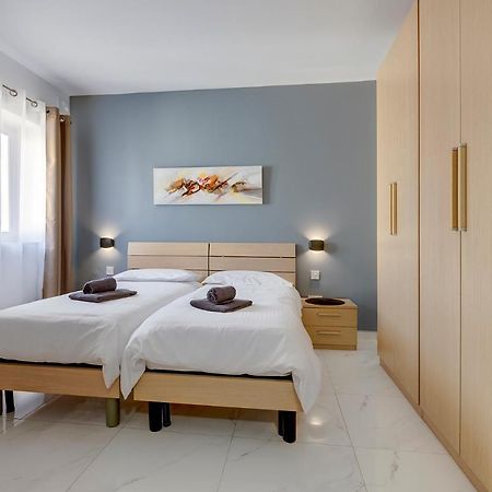 Chic 2Br Penthouse Steps From The Promenade Daire Sliema Dış mekan fotoğraf