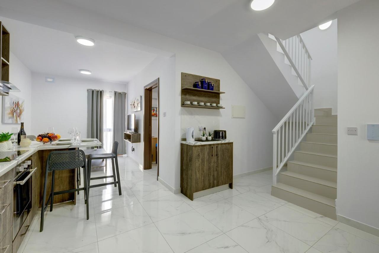Chic 2Br Penthouse Steps From The Promenade Daire Sliema Dış mekan fotoğraf