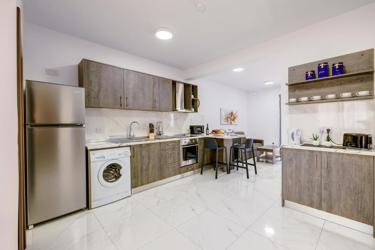 Chic 2Br Penthouse Steps From The Promenade Daire Sliema Dış mekan fotoğraf