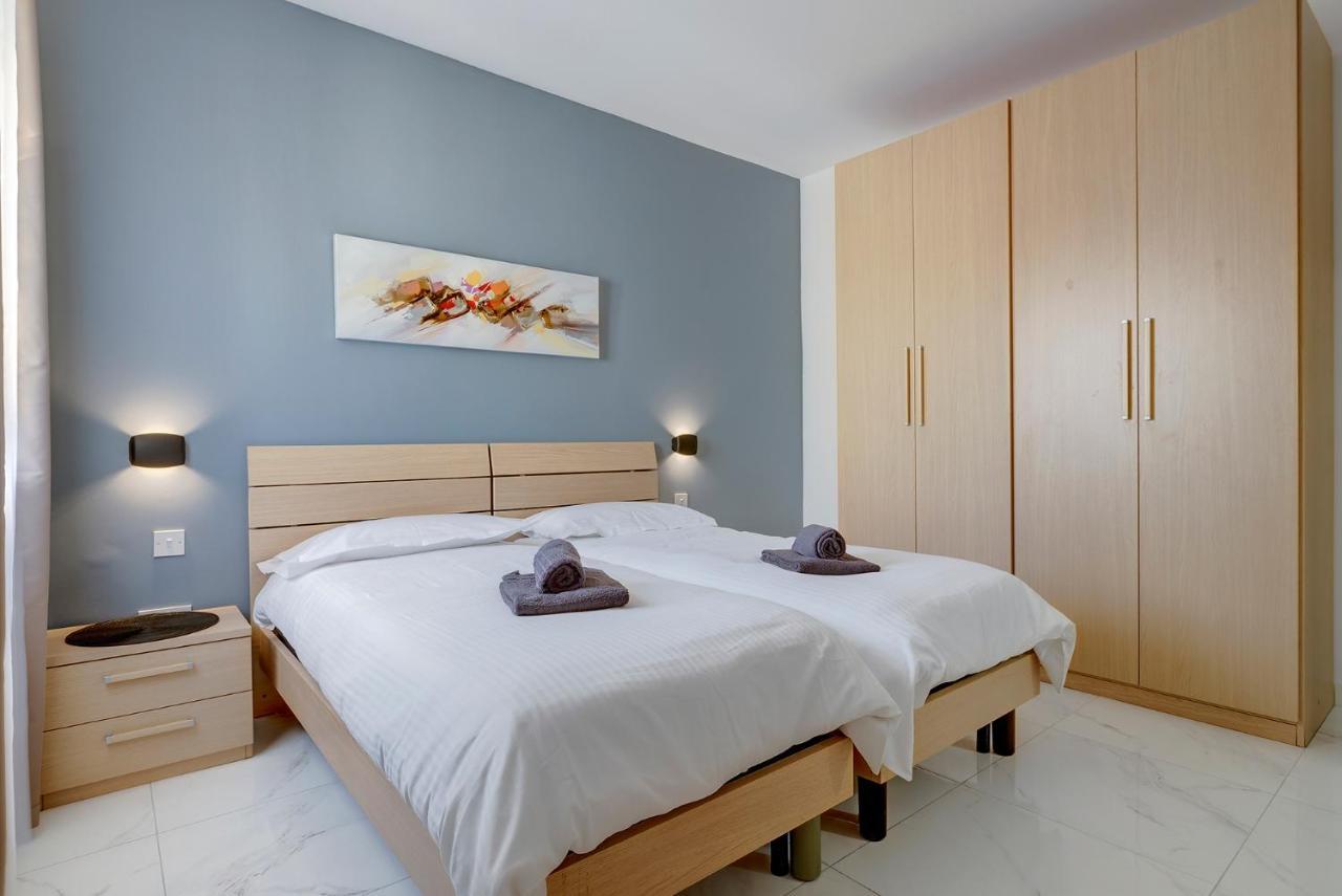 Chic 2Br Penthouse Steps From The Promenade Daire Sliema Dış mekan fotoğraf